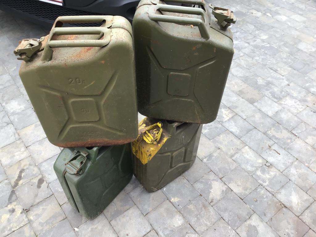 Lot Jerrycans, Ophalen of Verzenden