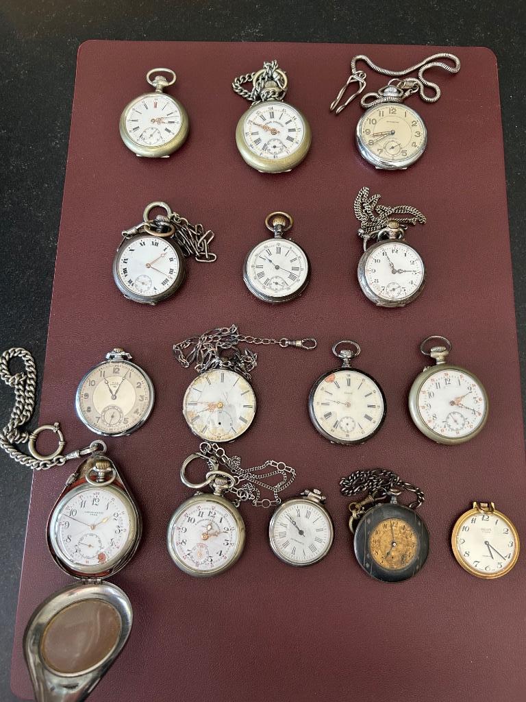 COLLECTIE VAN 15 OUDE ZAKHORLOGES, Ophalen, Zakhorloge