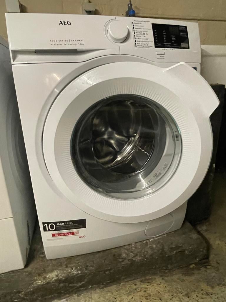 Label AEG Une machine à laver vieille d'un an !, Enlèvement, Comme neuf, Programme court