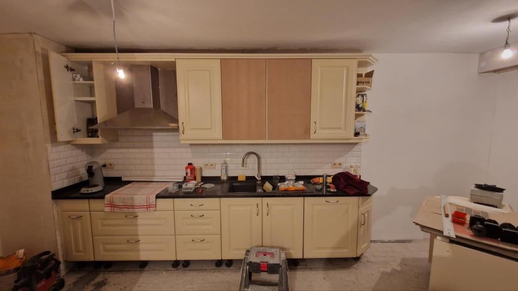 20 portes et tiroirs de cuisine 20 € pièces