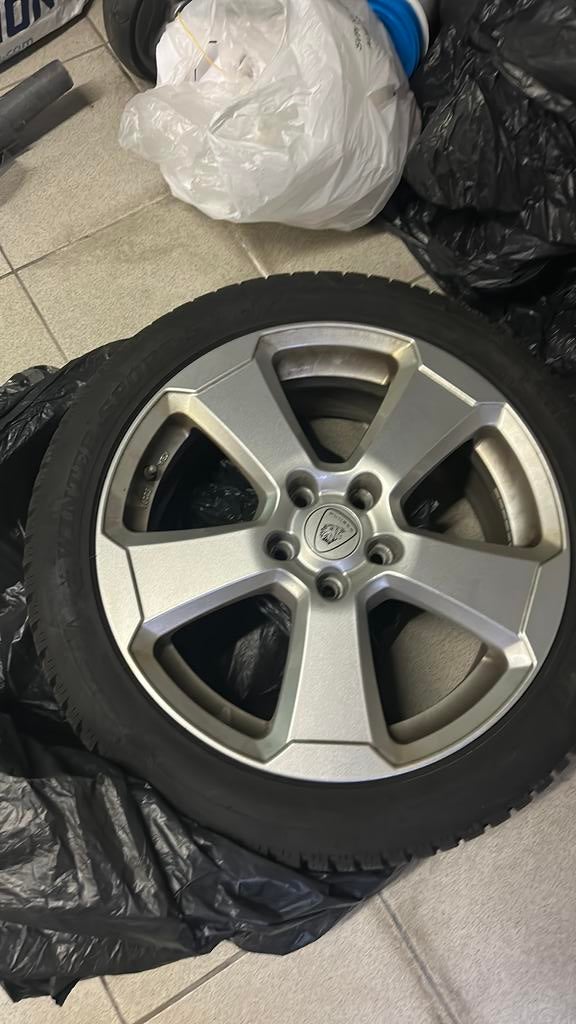 Pneu hiver avec jante neuf, Autos : Pièces & Accessoires, Enlèvement