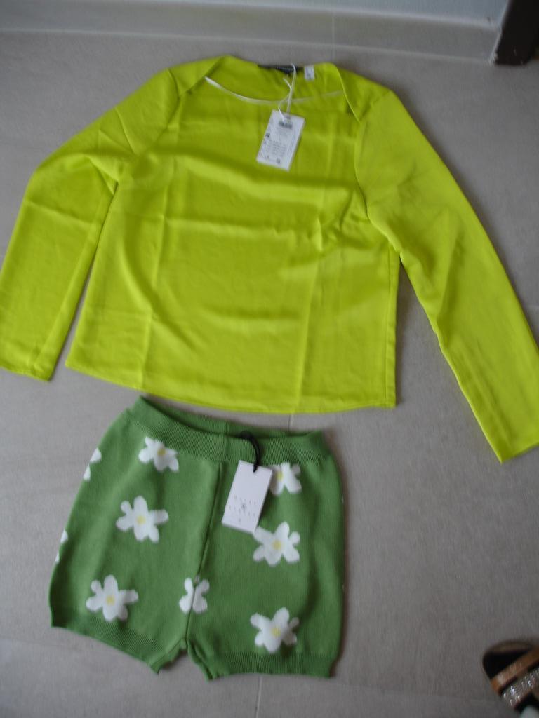 Groene short en gele blouses Mt S en M Nieuw !, Kleding | Dames, Blouses en Tunieken, Ophalen of Verzenden, Nieuw, Maat 38/40 (M)