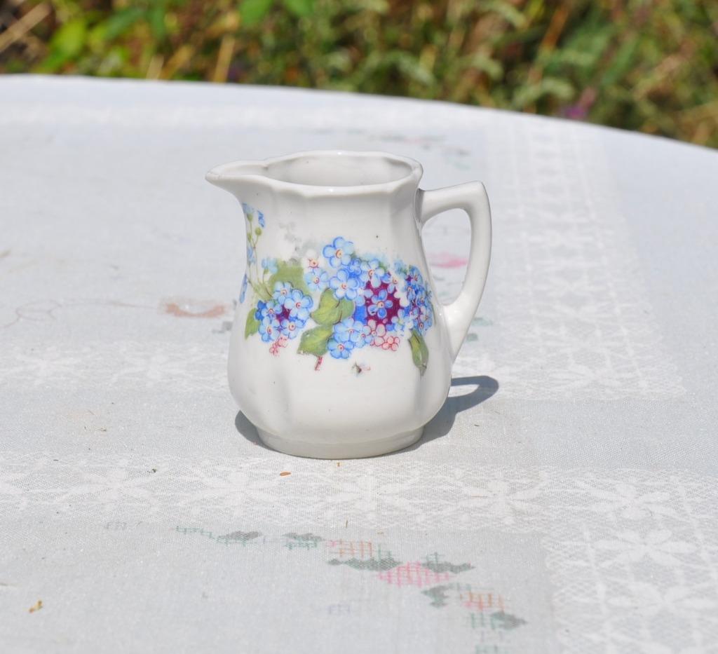 cremier en porcelaine myosotis, Antiquités & Art, Enlèvement ou Envoi