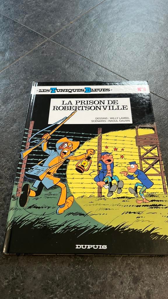BD Les tuniques bleues n•6 La prison de Robertsonville, Ophalen of Verzenden, Zo goed als nieuw