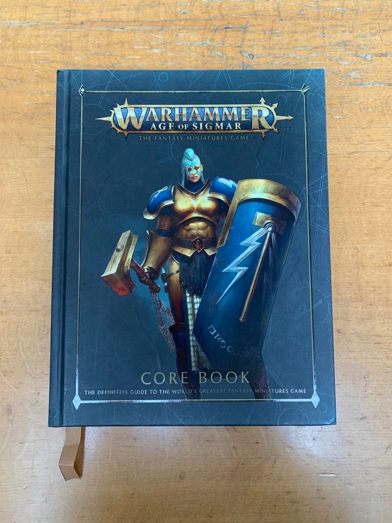 Warhammer: Age of Sigmar core book, Hobby en Vrije tijd, Ophalen of Verzenden, Zo goed als nieuw, Warhammer