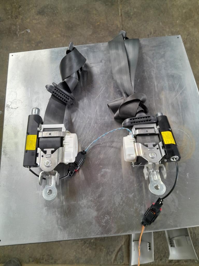 Ceintures AVANT RENAULT CLIO 3  //  5060 AUVELAIS, Enlèvement ou Envoi, Utilisé, Renault