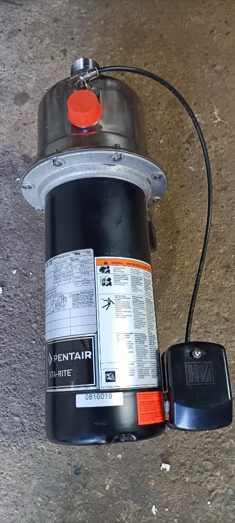 sta-rite hydrofoor waterpomp, Tuin en Terras, Waterpompen, Ophalen, Zo goed als nieuw, Elektrisch, Bronpomp