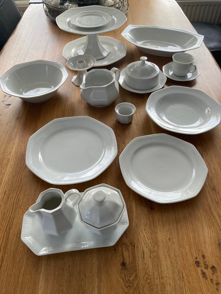 72 delig porseleinen servies schirnding bavaria, Antiek en Kunst, Antiek | Servies compleet, Ophalen