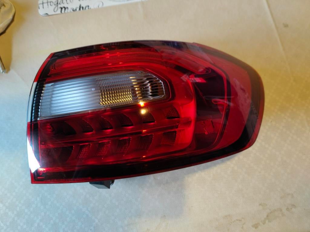 Mercedes Benz b klasse A247 rechts achterlicht, Ophalen