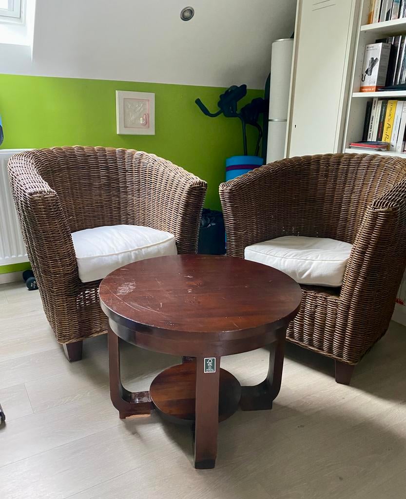 Fauteuils en osier et petite table, 75 à 100 cm, Enlèvement, Utilisé, Osier ou Rotin