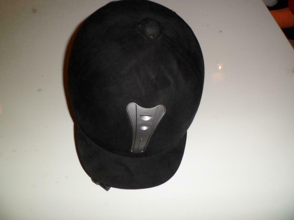 Fouganza C600 tok/cap maat 59cm, kleur zwart, elegante desig, Dieren en Toebehoren, Ophalen of Verzenden, Zo goed als nieuw