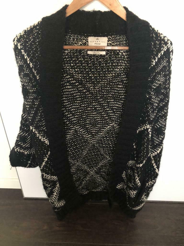 Zwart/ecru vest van Essentiel, Enlèvement ou Envoi, Porté, Taille 36 (S), Noir