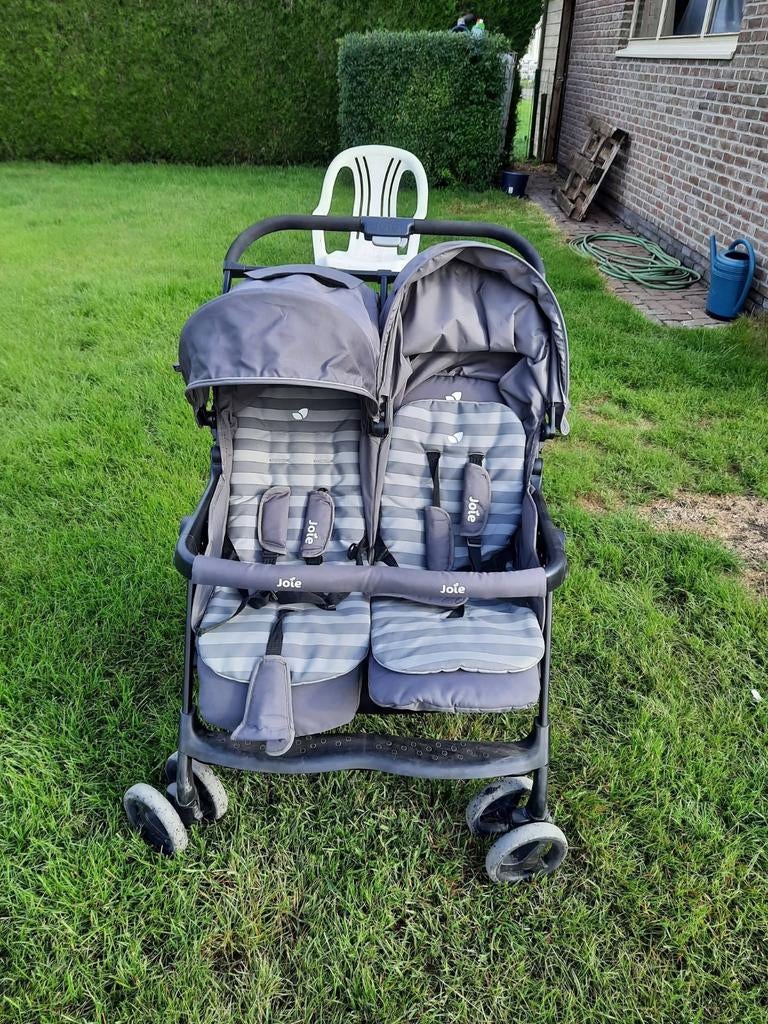 Tweeling buggy, duobuggy, Kinderen en Baby's, Ophalen, Zo goed als nieuw, Overige merken, Verstelbare rugleuning