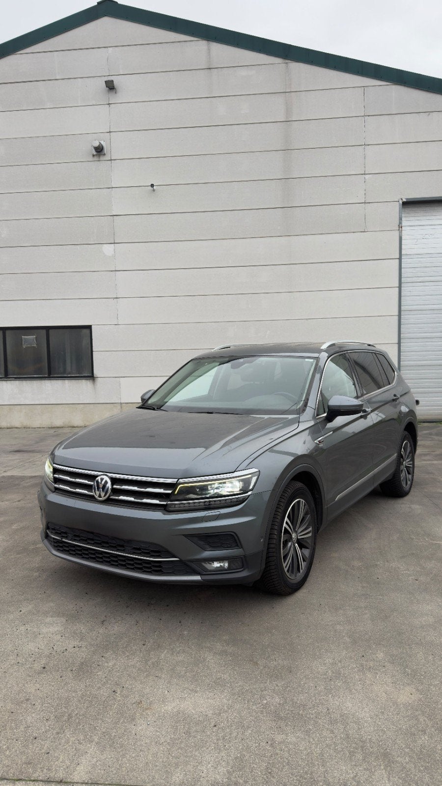 volkswagen tiguan 2.0tdi DSG allspace 7plaatsen, Autos, Argent ou Gris, Euro 6, 7 places, Noir