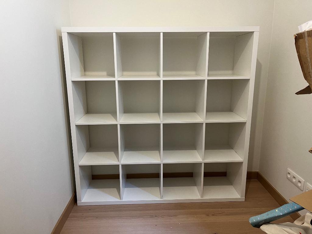 Armoire IKEA KALLAX 4x4 blanche, Maison & Meubles, Armoires | Bibliothèques, Utilisé, 100 à 150 cm, 100 à 150 cm, 25 à 50 cm, Enlèvement