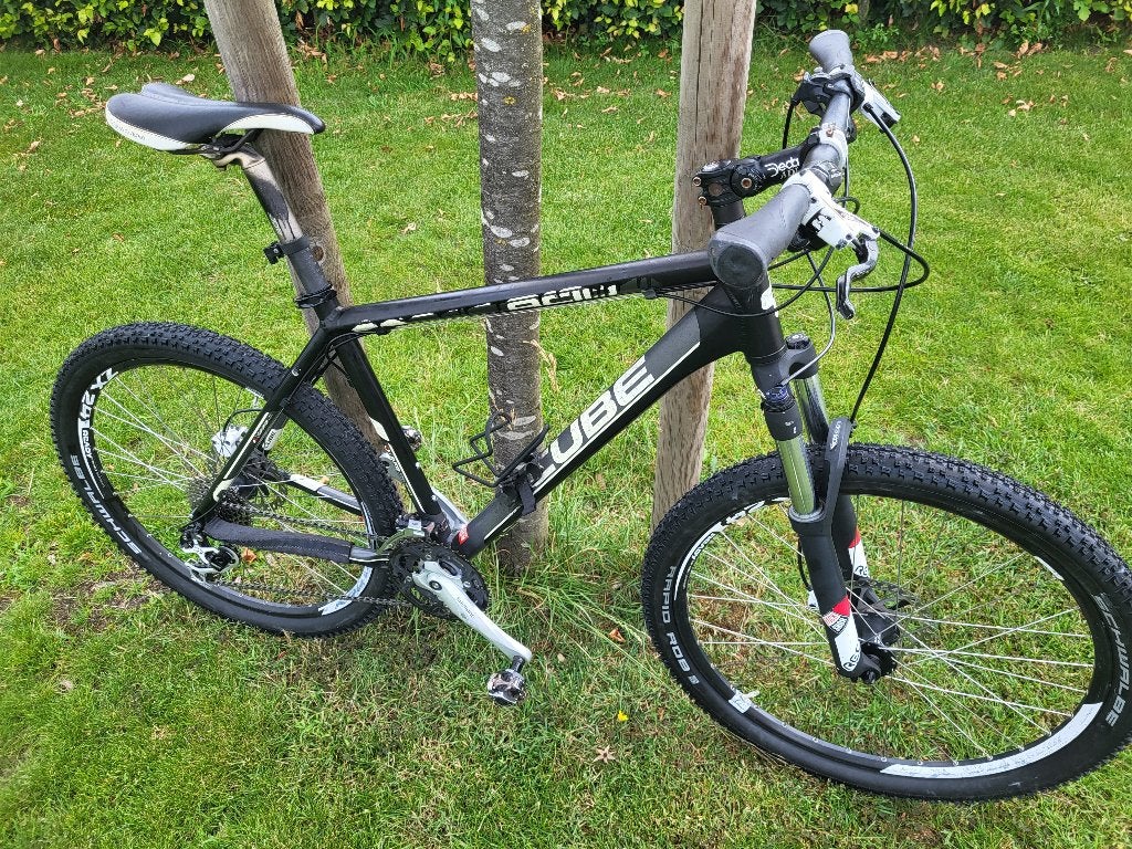 mountainbike Cube, Ophalen