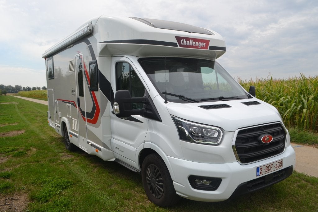 Camper  Challenger  Graphite  Premium, Caravanes & Camping, Caméra de recul, Jusqu'à 4, Siège standard, Toilette à cassette