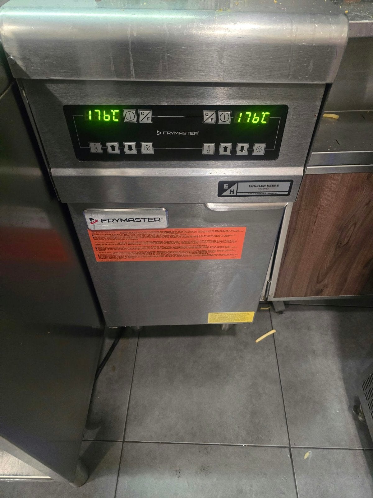 frymaster Friteuse, Articles professionnels, Enlèvement ou Envoi, Utilisé, Cuisinière, Friteuse et Grils