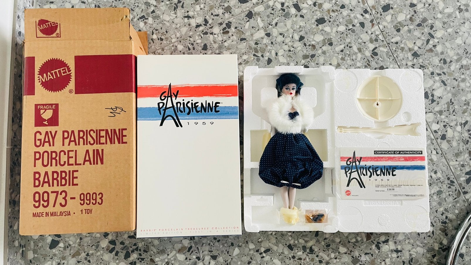 Porselein Barbie van 1959, uitgebracht in 1991, Verzamelen, Ophalen of Verzenden, Nieuw