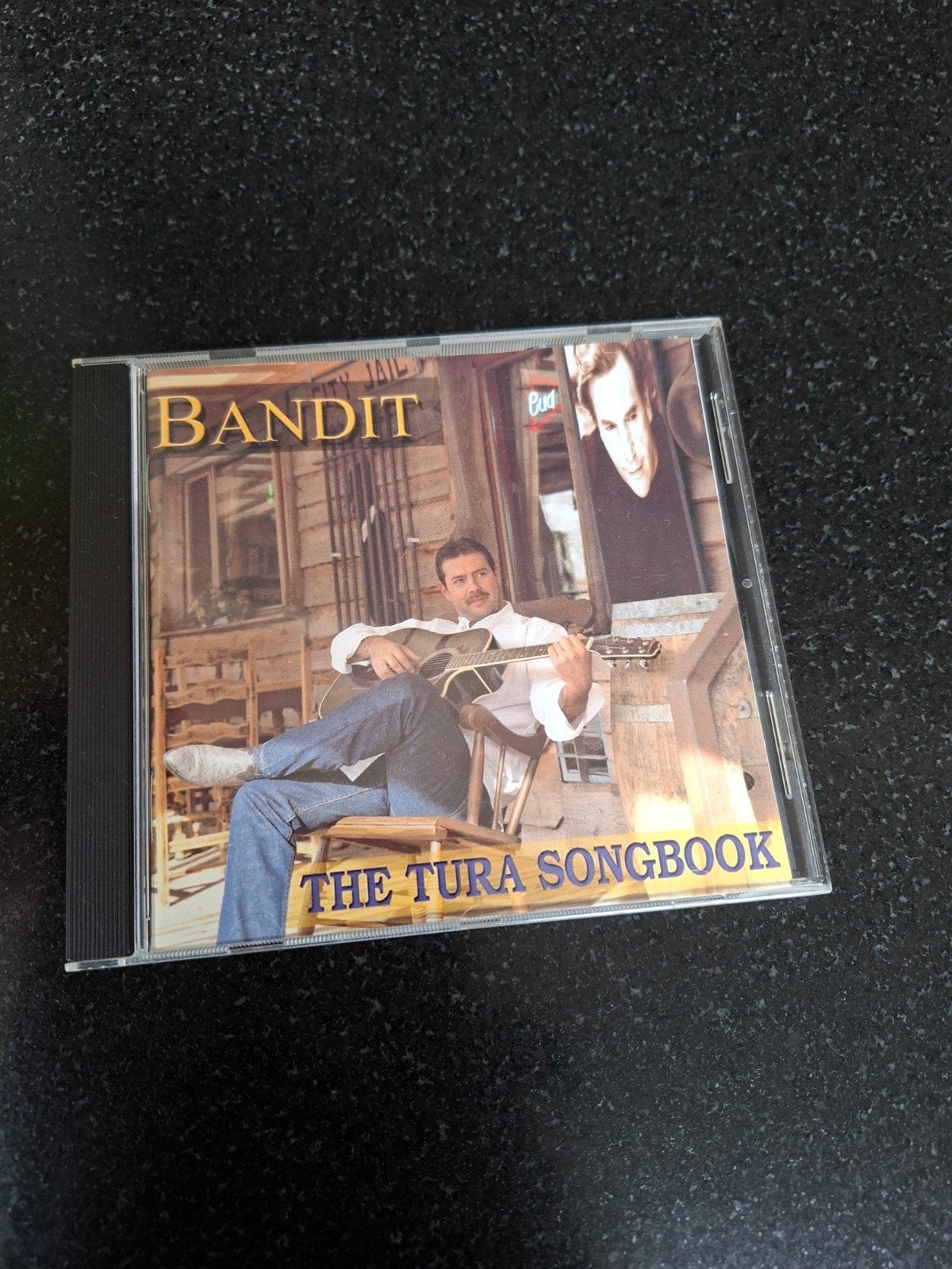 Bandit : Le recueil de chansons Tura, Enlèvement ou Envoi, Comme neuf