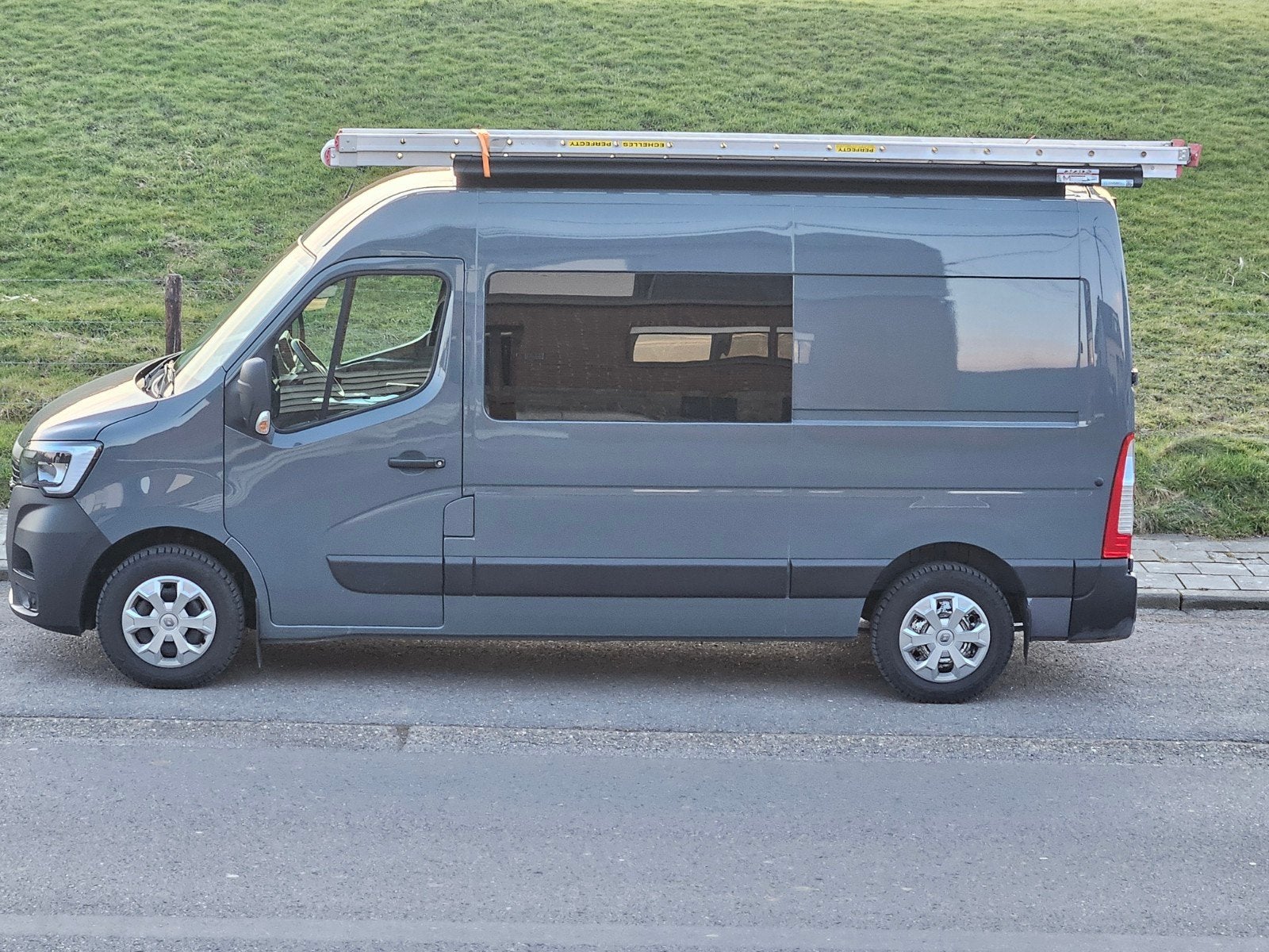 Renault Master dubbele cabine L2 H3, Auto's, Stof, Particulier, Onderhoudsboekje, Te koop