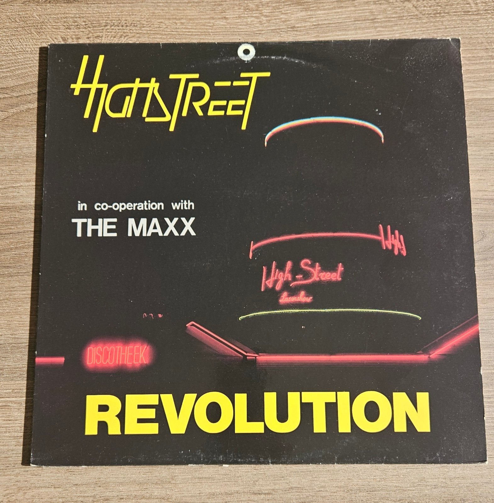 Highstreet in co-operation with the maxx revolution, Ophalen