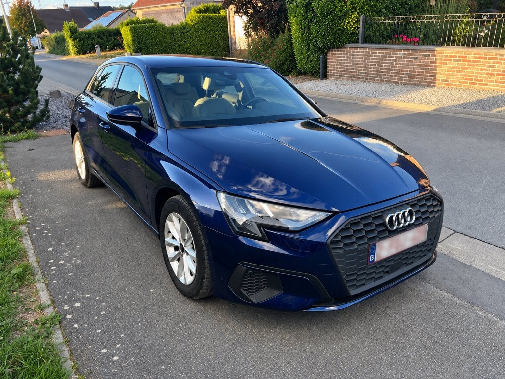 Audi A3 Sportback 30 TFSI S tronic Business Plus – Cuir, Dealer onderhouden, 1280 kg, Blauw, Leder