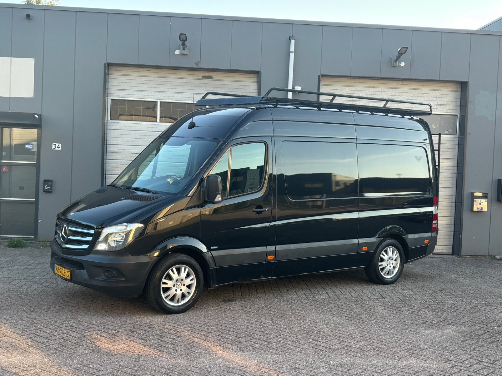 Mercedes benz sprinter met onderhoud MARGE, Auto's, Bestelwagens en Lichte vracht, Zwart, Mercedes-Benz, Particulier, Onderhoudsboekje
