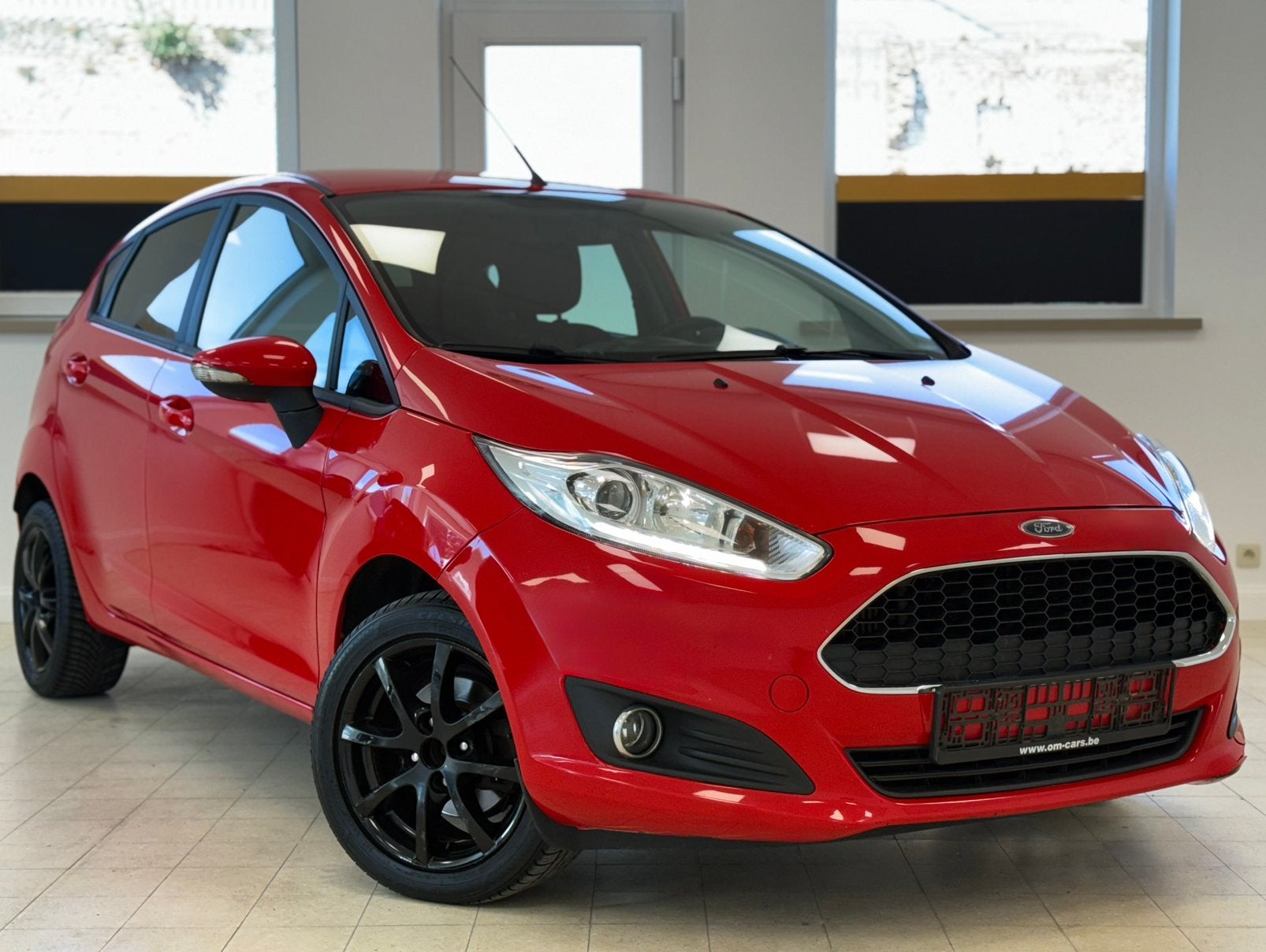 FORD FIESTA 2017 1.0 ESSENCE EURO 6B BOÎTE AUTOMATIQUE CT OK, Autos, Rouge, Achat, 998 cm³, Euro 6