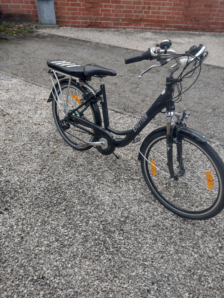 Electrische damesfiets 26inch, Gebruikt, 47 tot 51 cm, 50 km per accu of meer, Ophalen