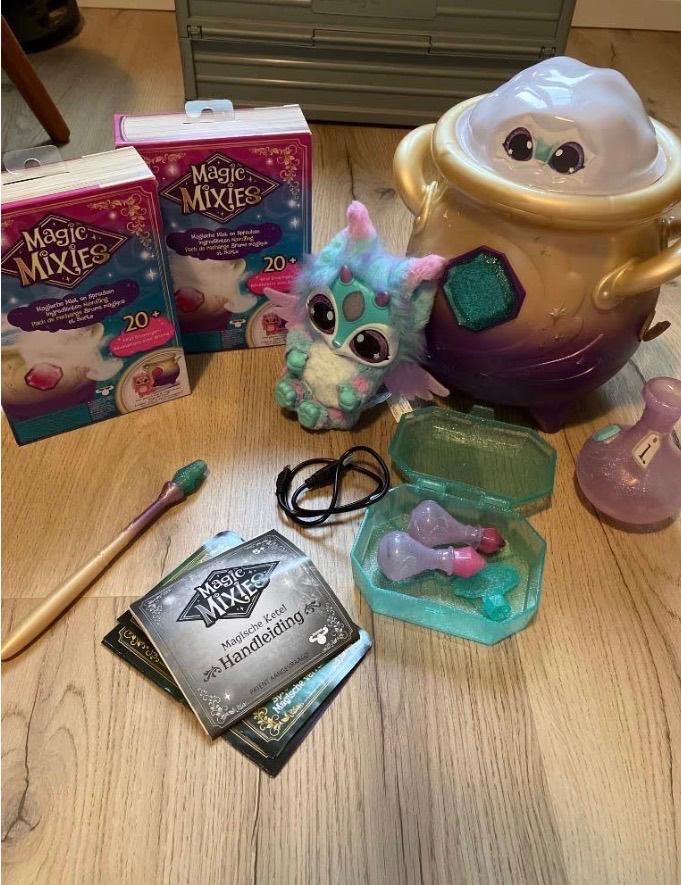 Magic mixies magische ketel regenboog met extra vullingen, Kinderen en Baby's, Ophalen