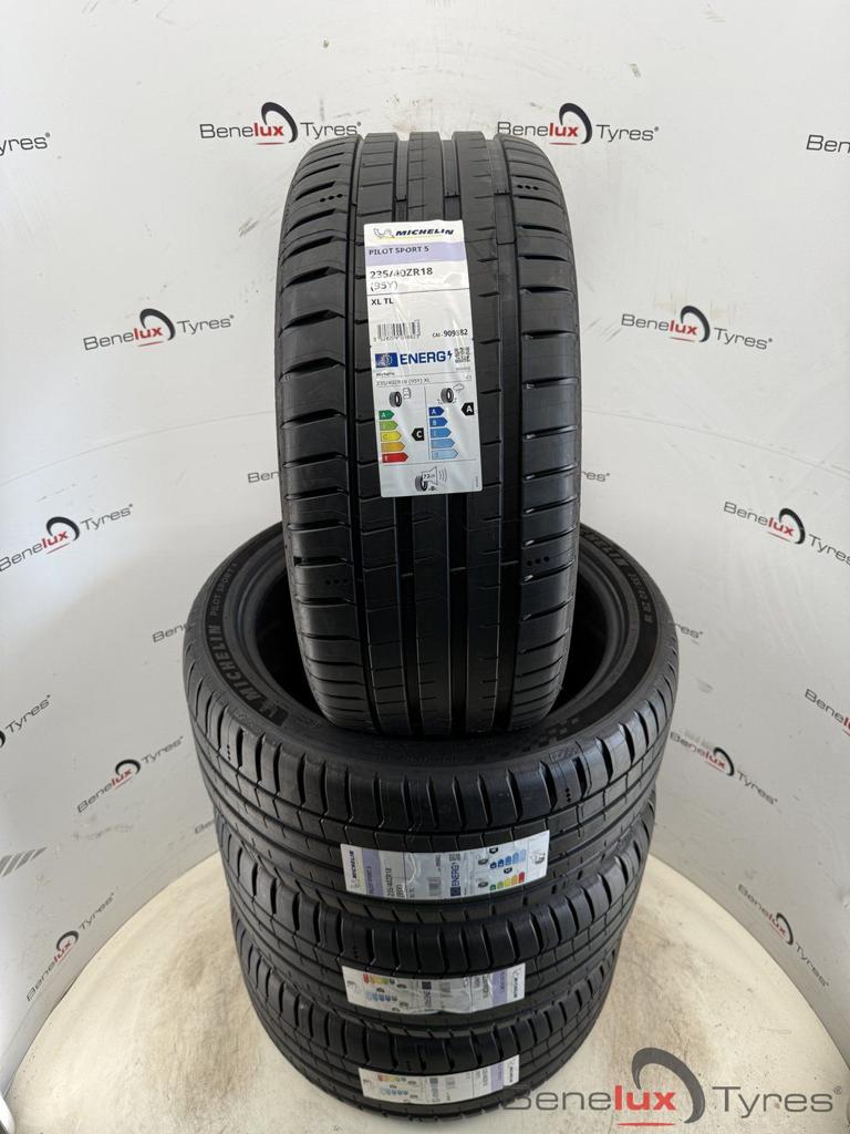 NIEUW 235/40ZR18 235/40R18 235/40 ZR18 R18 235/40/18 2354018, Neuf, -, Véhicule de tourisme, Pneus été