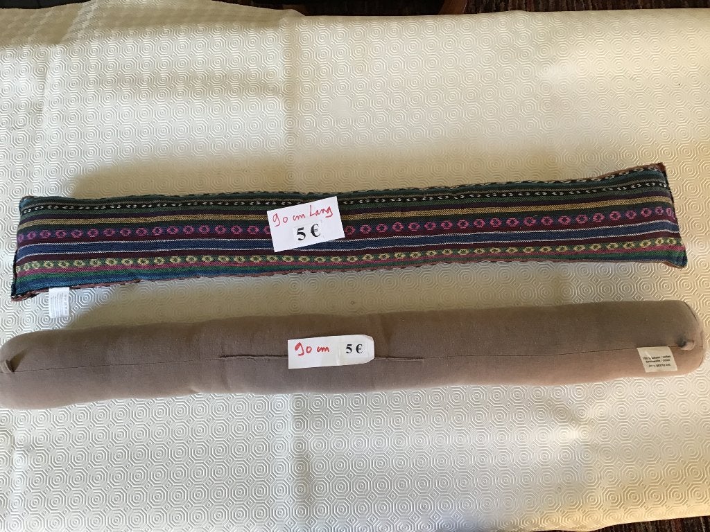 2 mooie deurstoppers van 90 cm lang aan 5 euro, Huis en Inrichting, Woonaccessoires | Deurstoppers, Ophalen of Verzenden, Zo goed als nieuw