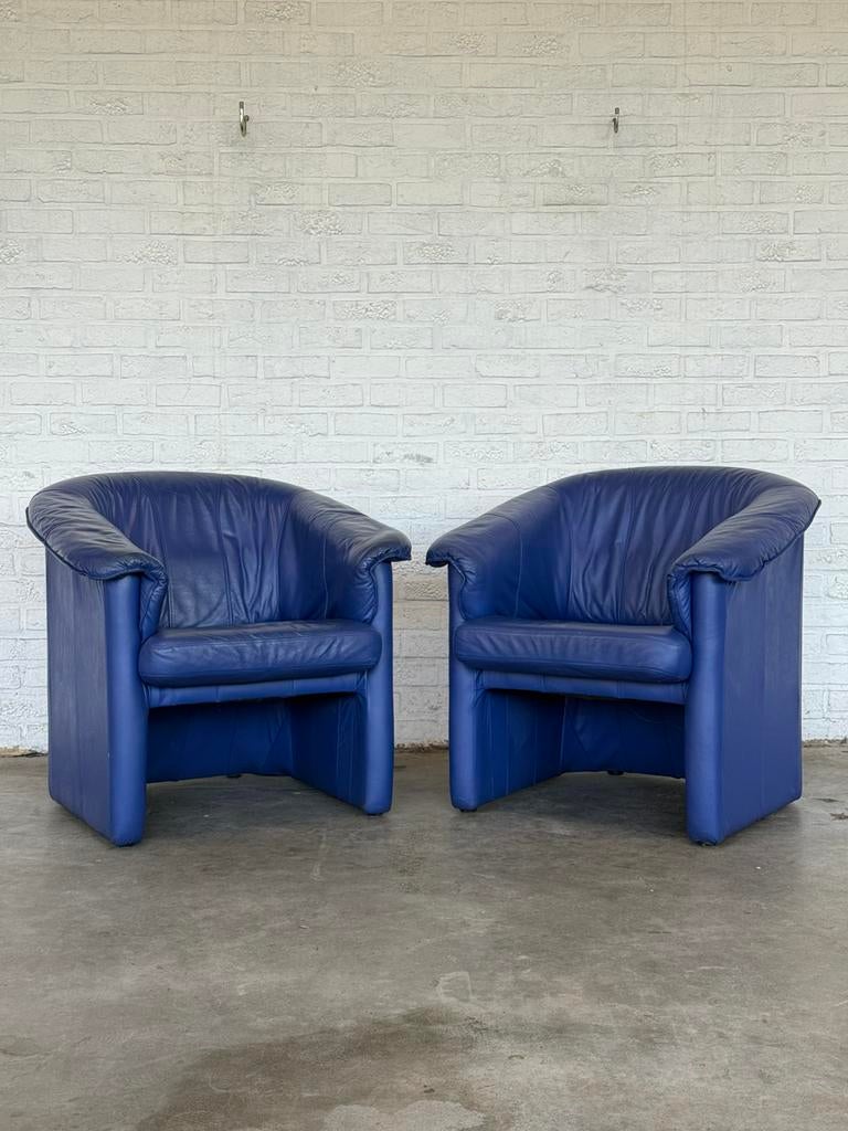 Paire de fauteuils club en cuir bleu | Design vintage 80s, Maison & Meubles, Fauteuils, Enlèvement, Comme neuf, Cuir