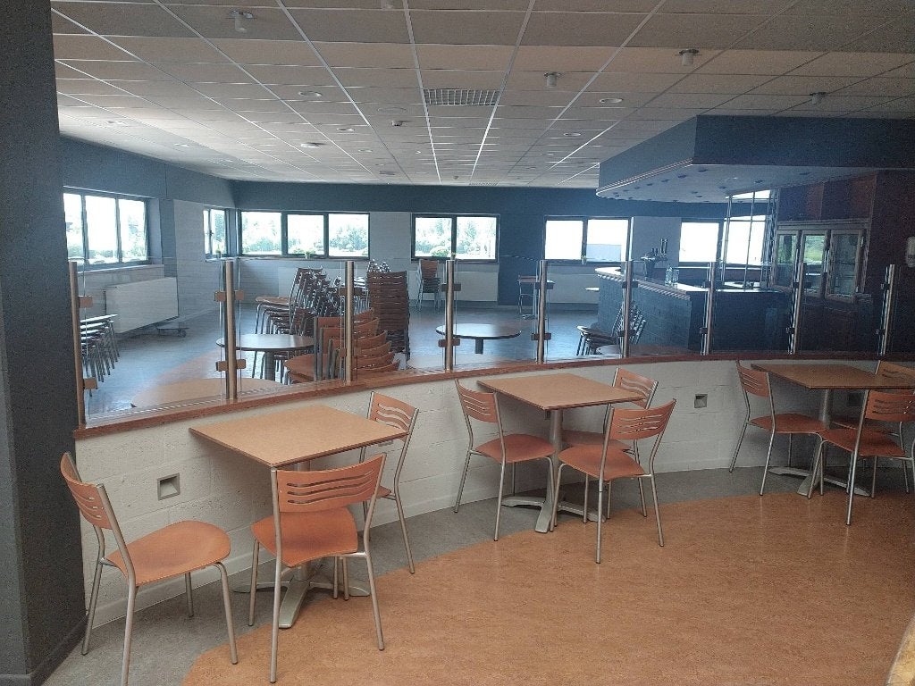 Meuble Horeca Restaurant, Enlèvement