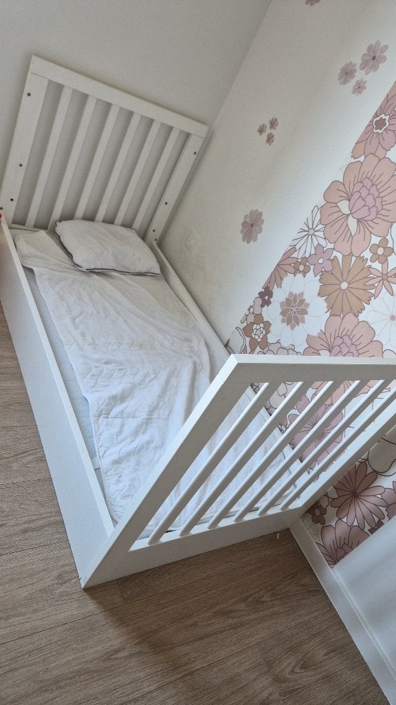 Grondbed + matras kinderkamer en commode, Ophalen, Gebruikt, Commode