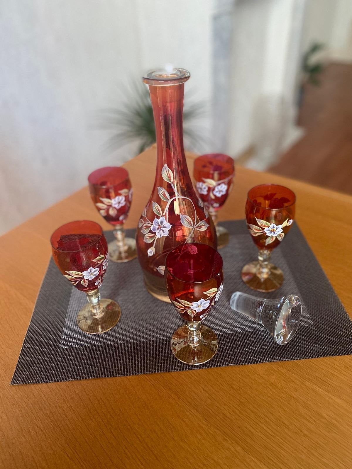 karaf in Boheems handgemaakt kristal met 5 glazen, Antiek en Kunst, Ophalen