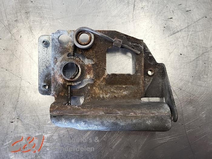 Mécanique de verrouillage capot d'un Iveco New Daily, -, 3 mois de garantie, Utilisé, Autres marques automobiles