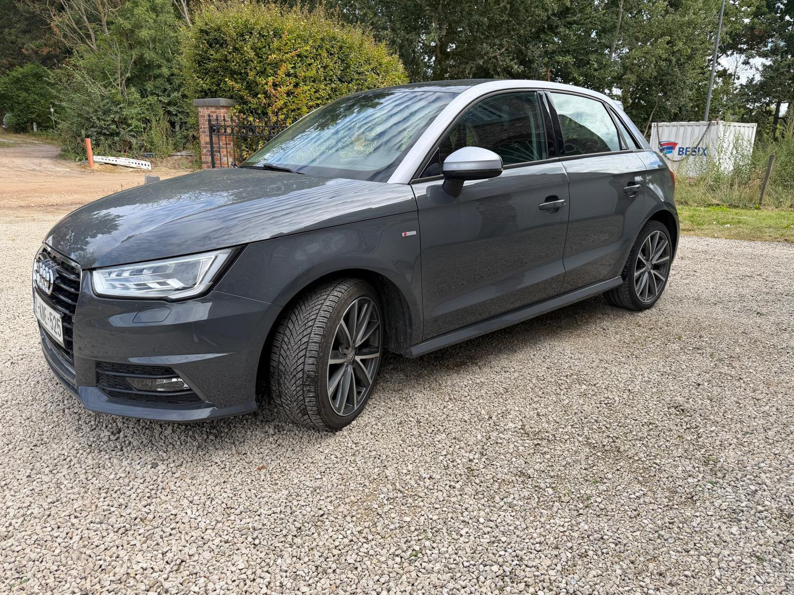 Audi A1 Sline - 1.6 TDI - 135000 km - Automatique - 2017, Autos, Achat, A1, Toit panoramique, Diesel