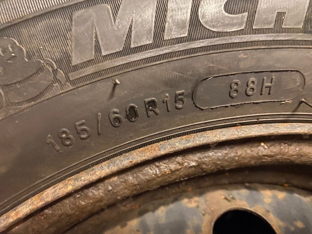 Pneus hiver Michelin 185/60R15, 15 pouces, Pneus hiver, 185 mm, Pneu(s)