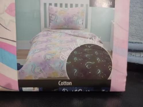 Licorne, un ensemble de lit phosphorescent.Coton.Neuf, Kinderen en Baby's, Kinderkleding | Schoenen en Sokken, Ophalen of Verzenden