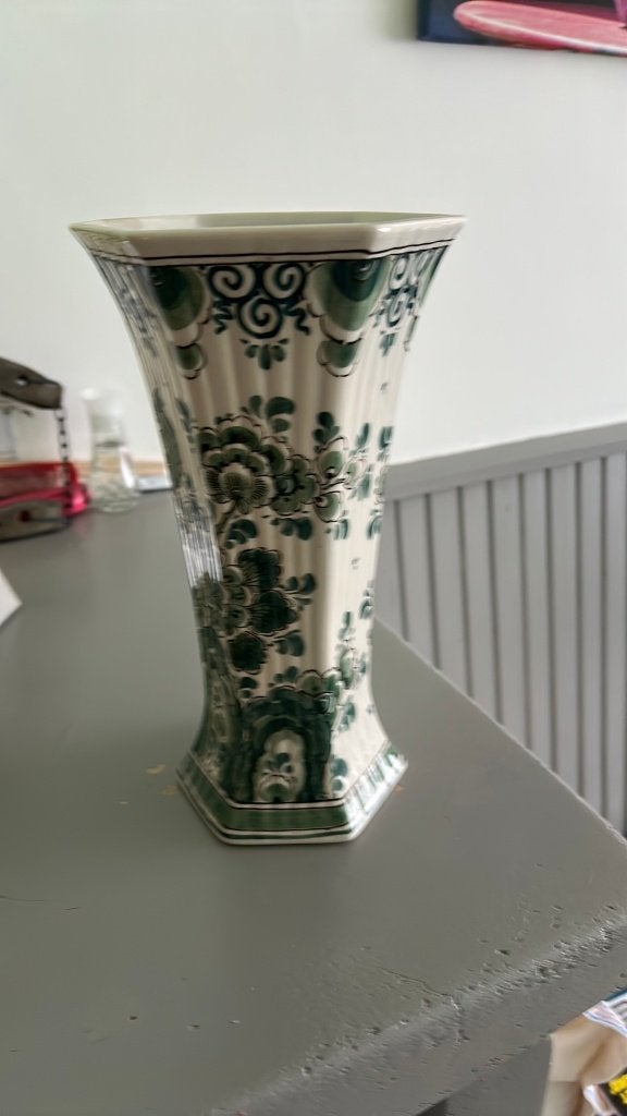 Prachtige vaas in Hollandse Delft H 28cm nog nieuw, Ophalen, Nieuw, Groen