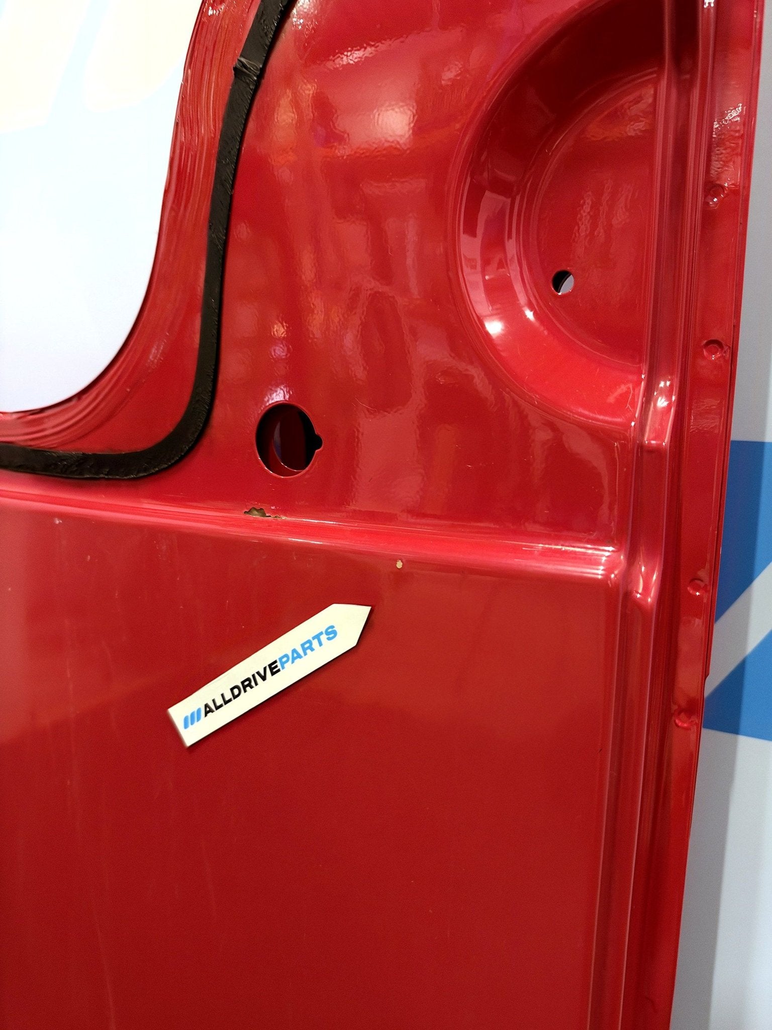 Volkswagen Crafter porte arrière gauche H2 rouge 2006-2015, Arrière, -, Haillon arrière, Utilisé