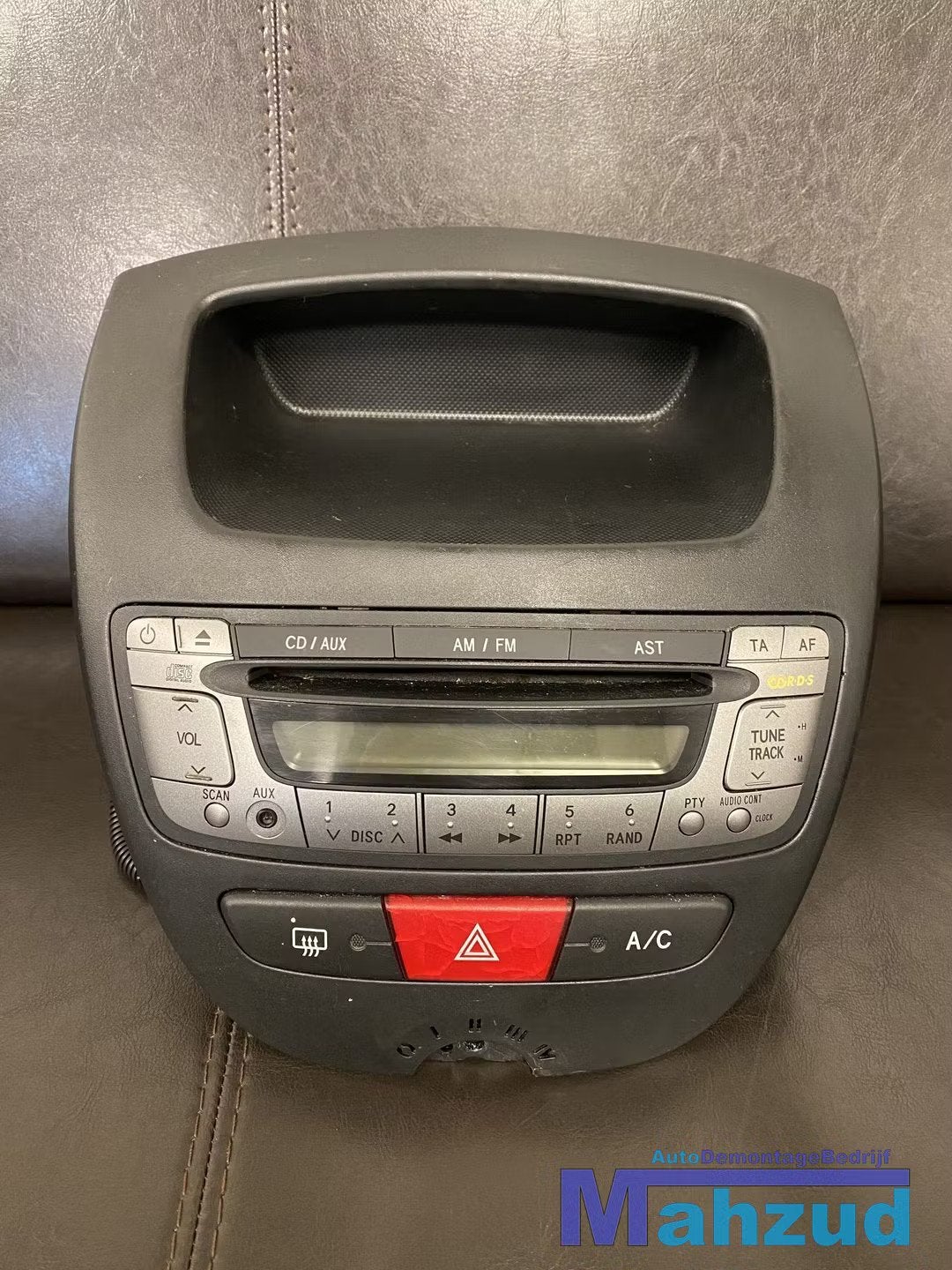 PEUGEOT 107 C1 AYGO Radio middenconsole 2005-2014, Taurusavenue 1
2132 LS  Hoofddorp, NL, Contact.group@renault.com, Stellantis N.V.