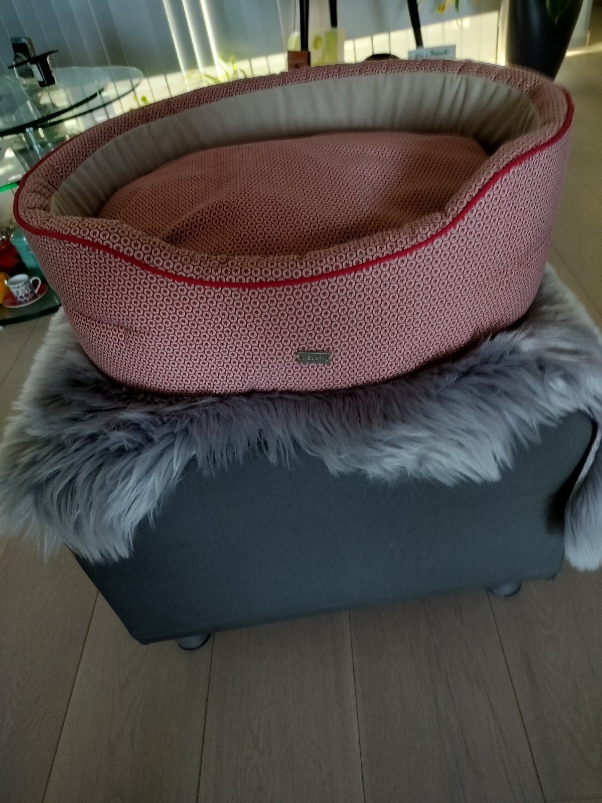 Hondenmandje, Wouapy, Ophalen