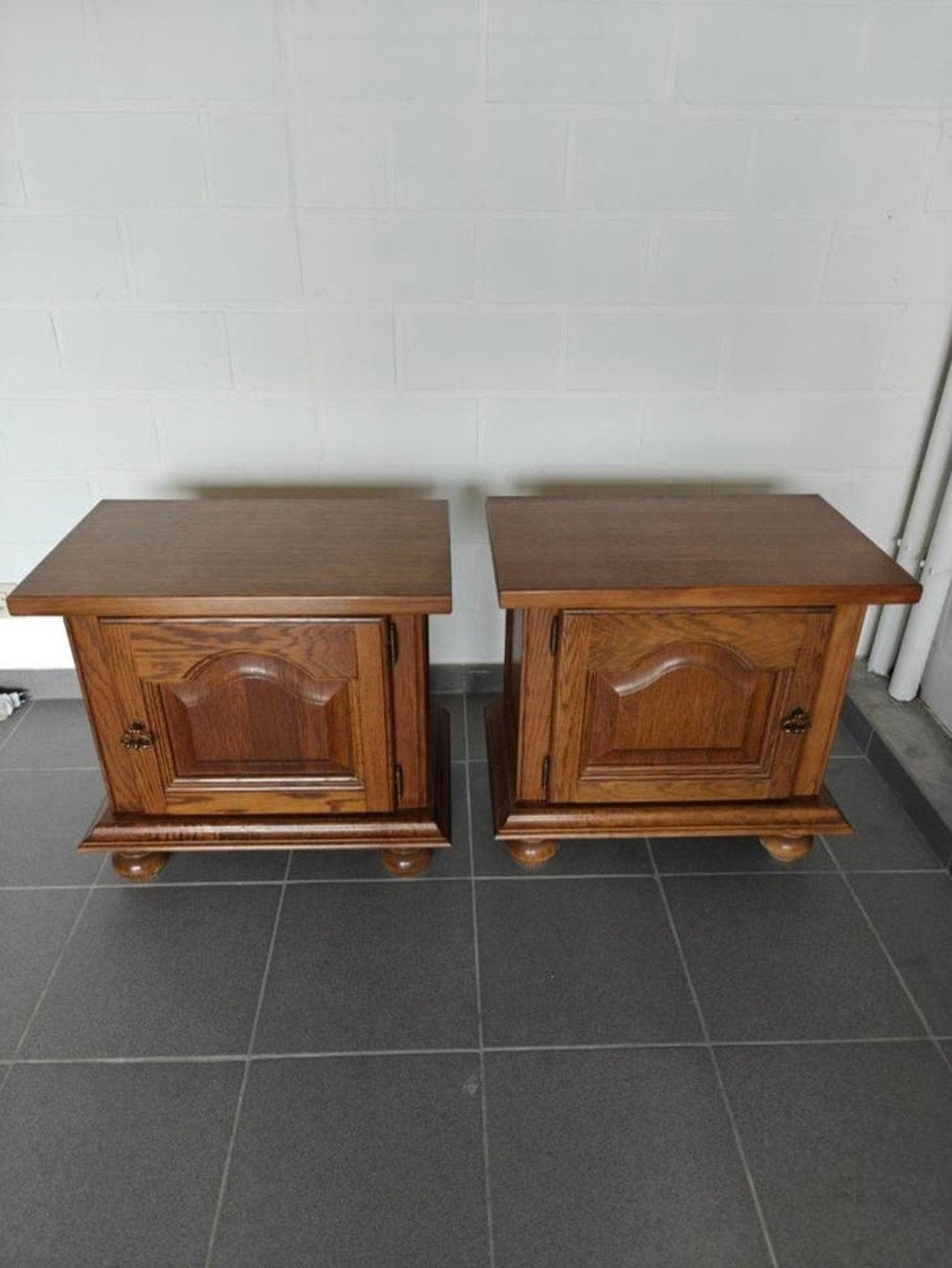 nachtkastjes massief hout, Enlèvement, Comme neuf, Bois