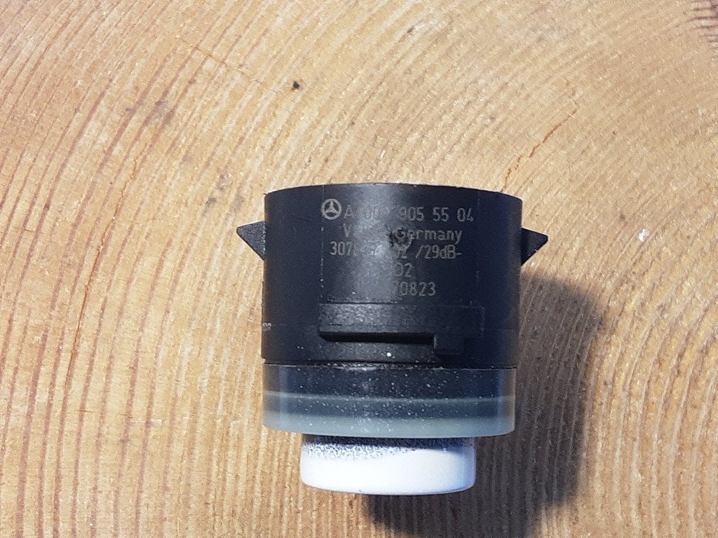 PARKEERSENSOR Mercedes-Benz Vito (447.6) (A0009055504), Gebruikt, Mercedes-Benz, Mevr. I. Hauben, Rue de l'Espoir 34 34
4030  GRIVEGNÉE, BE
