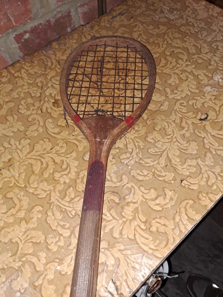 houten tennisracket, Ophalen
