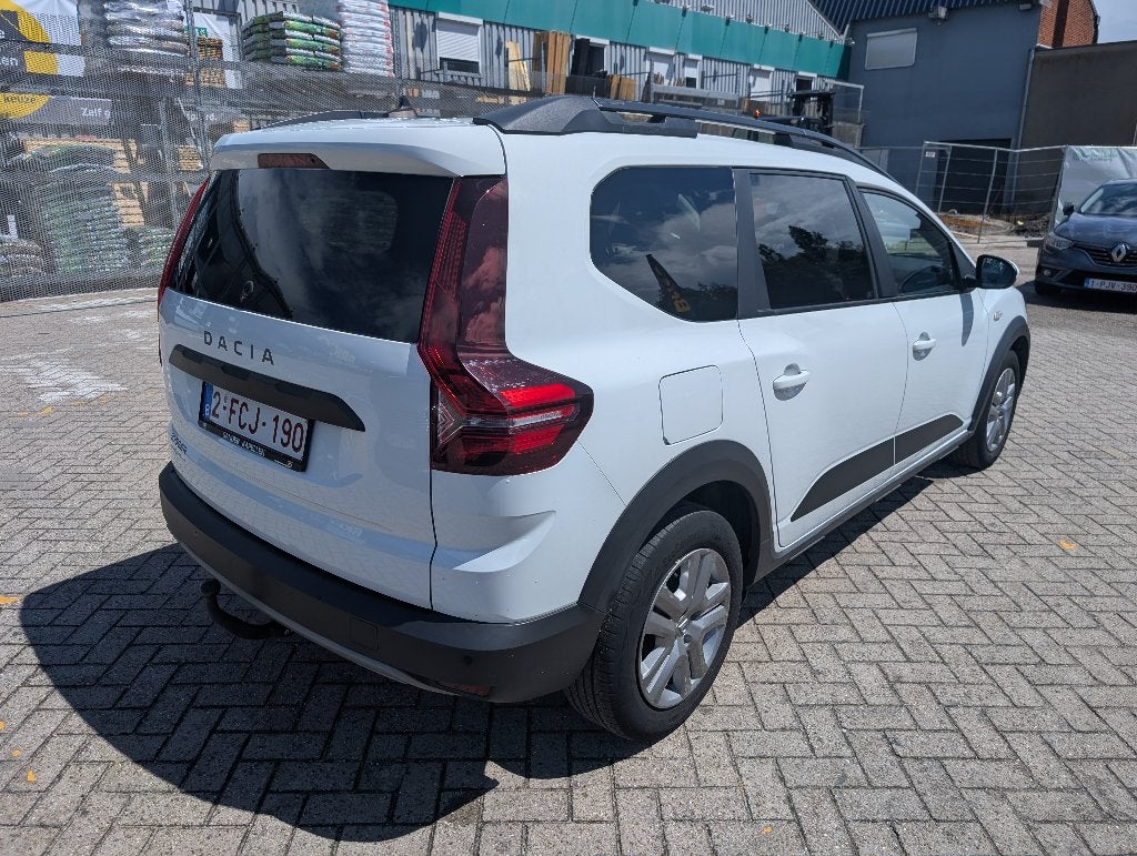 Dacia Jogger Comfort ECO-G 100 LPG – 5 zitplaatsen, Voorwielaandrijving, Stof, Wit, 5 deurs