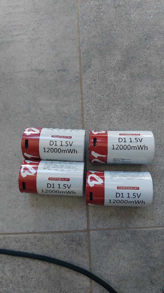 4 piles rechargeables, TV, Hi-fi & Vidéo, Batteries, Neuf, Enlèvement ou Envoi